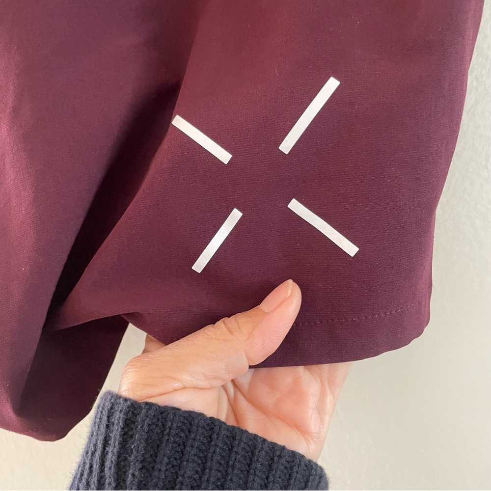 Ten thousand foundation Burgundy Shorts 5” size small - Picture 2 of 8